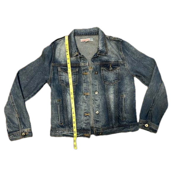 Jean Jacket with Fringe on Back - Picture 5 of 6